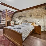 Old Town 60m2 On 2 Floors Next To Town Hall