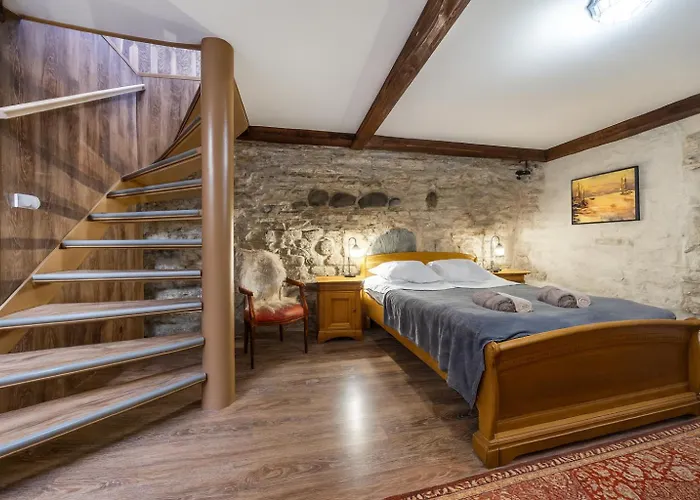 Old Town 60m2 On 2 Floors Next To Town Hall Apartmán Tallinn