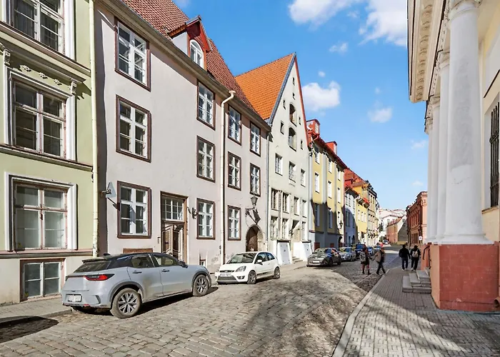Old Town 60m2 On 2 Floors Next To Town Hall Таллінн
