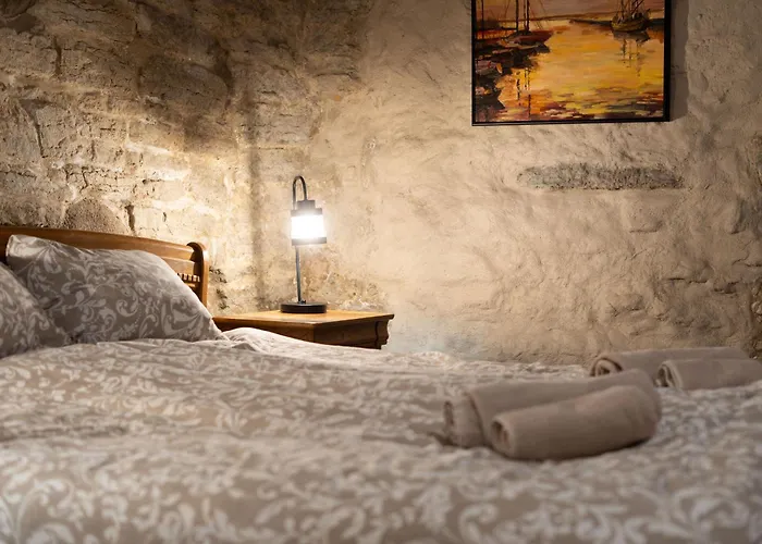 Апартаменти Old Town 60m2 On 2 Floors Next To Town Hall