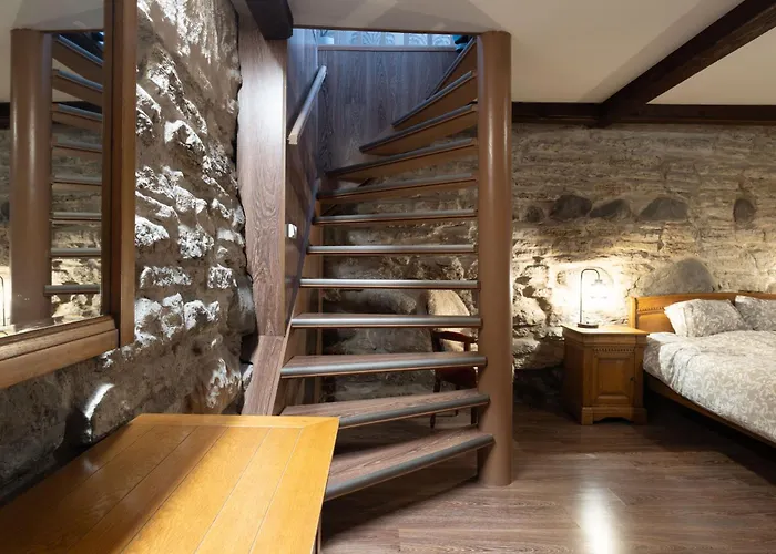 Old Town 60m2 On 2 Floors Next To Town Hall *